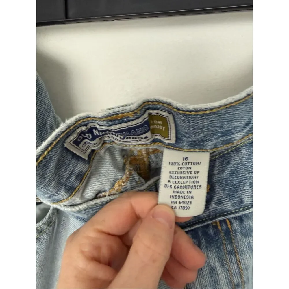 Vintage Old Navy Women’s 16 Light Wash 100% Cotton Low Waist Jeans Y2K 2000s